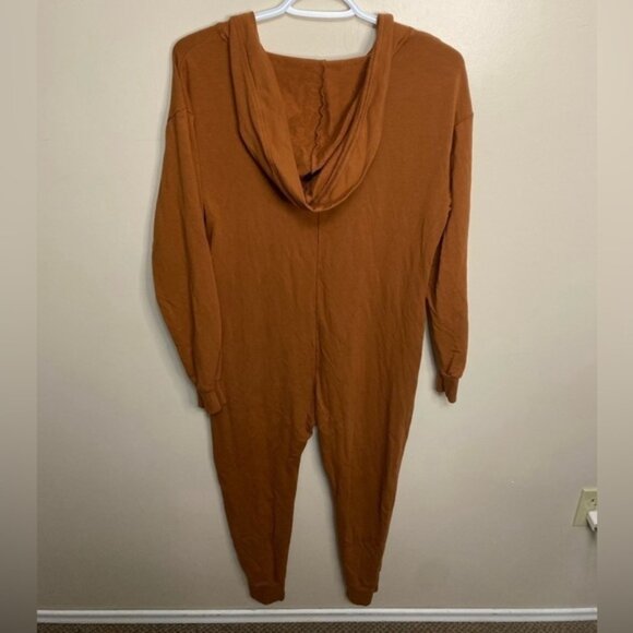 SMASH + Tess Hooded Day Off Romper - Picture 10 of 12